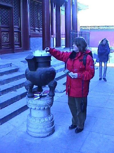 kina172.jpg   42,8K   